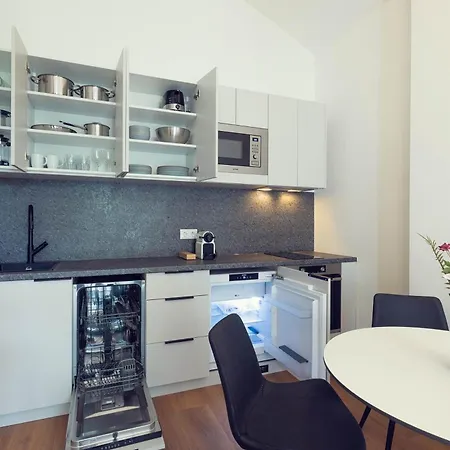 Leonart Living 32 *